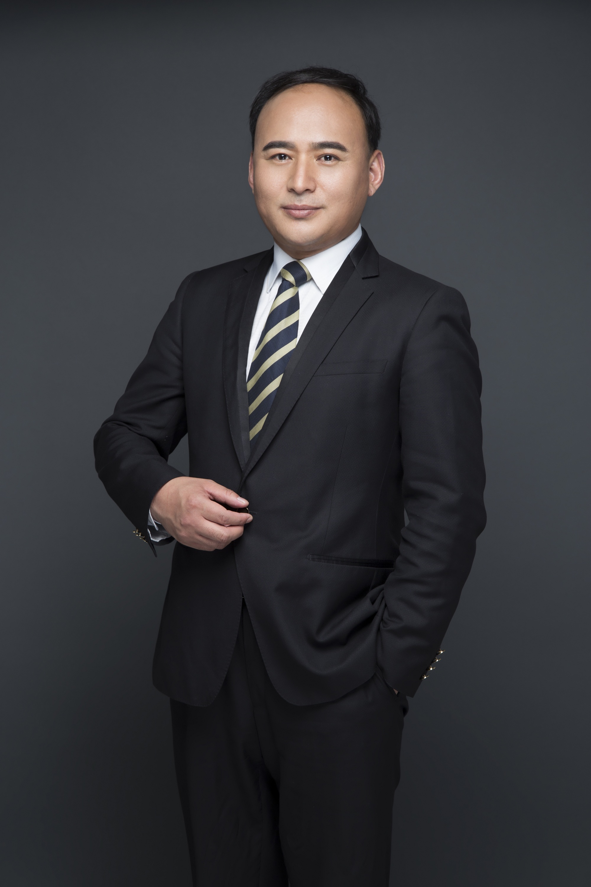 杨凤琼 视觉与舞美负责人
